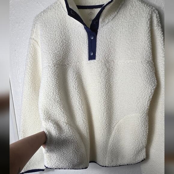 St. John's Bay white and blue Fleece Pullover - Picture 5 of 5